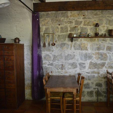 Les Loups Dans La Bergerie Bed and Breakfast Banne Esterno foto